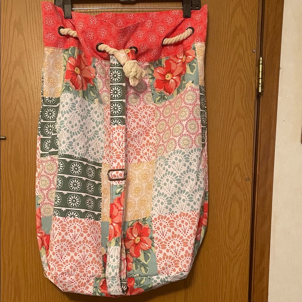 The Pioneer Woman Laundry Bag